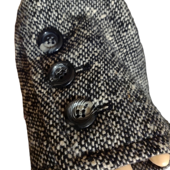 YVES SAINT LAURENT WOOL 2 PIECE DRESS SUIT - Picture 6 of 6